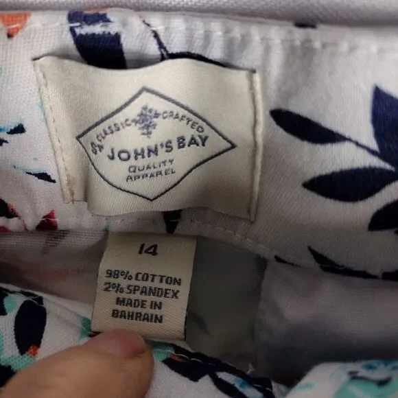 St John's Bay capris - Picture 4 of 6